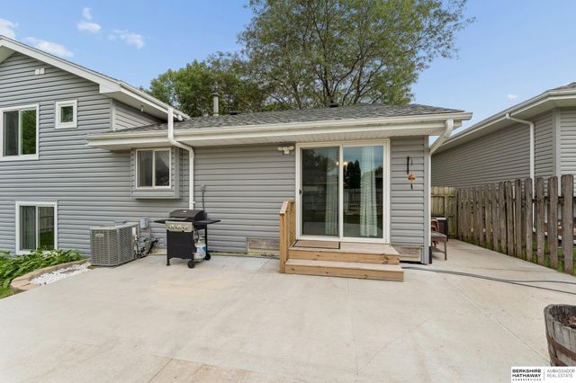 15286 U Street, Omaha, NE 68137