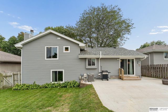 15286 U Street, Omaha, NE 68137
