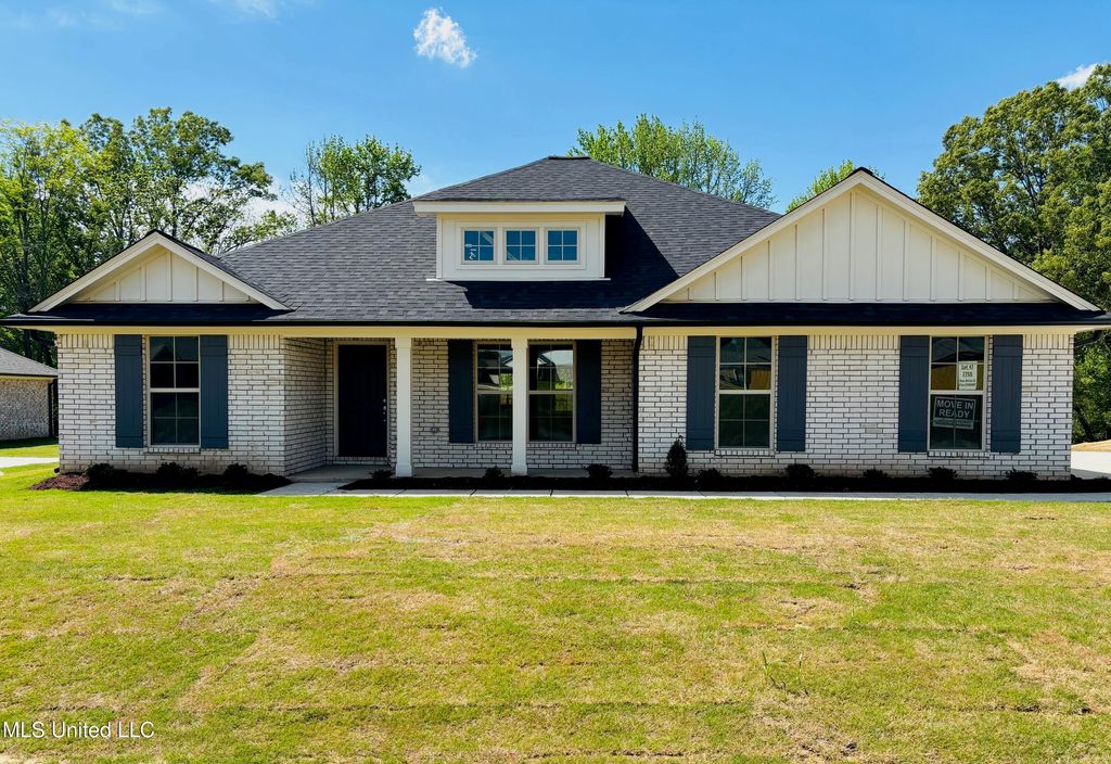 101 Red Bird Cove, Senatobia, MS 38668 — exterior