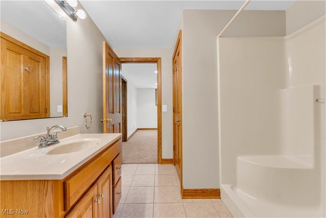 166 W Barlow Road, Hudson, OH 44236