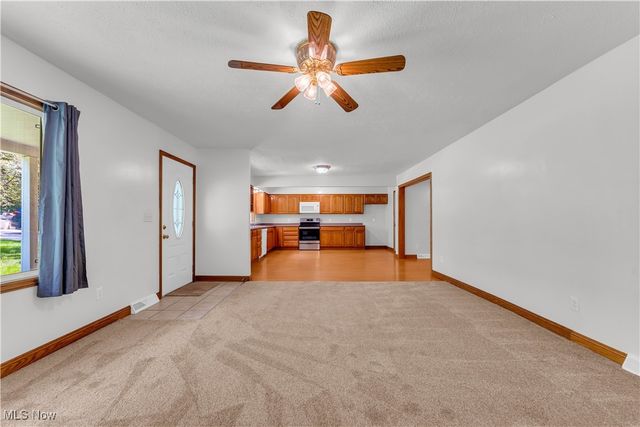 166 W Barlow Road, Hudson, OH 44236