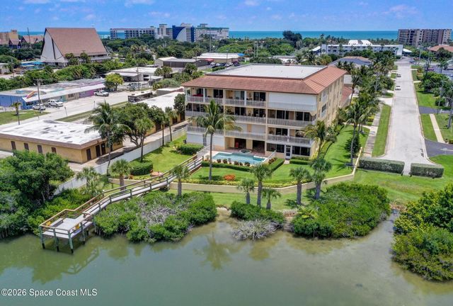 121 Seminole Lane, Cocoa Beach, FL 32931