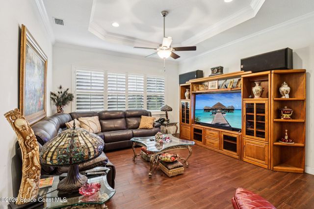 121 Seminole Lane, Cocoa Beach, FL 32931