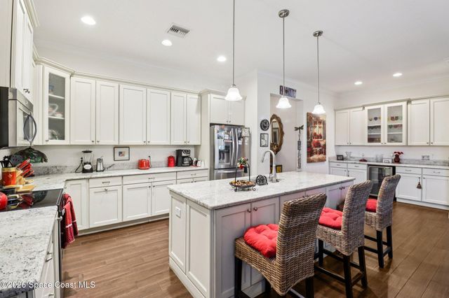 121 Seminole Lane, Cocoa Beach, FL 32931