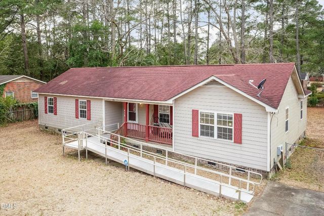 3115 Wedgewood Drive, Fayetteville, NC 28301