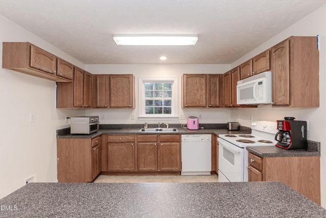 3115 Wedgewood Drive, Fayetteville, NC 28301