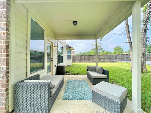 33010 Greenfield Forest Drive, Magnolia, TX 77354