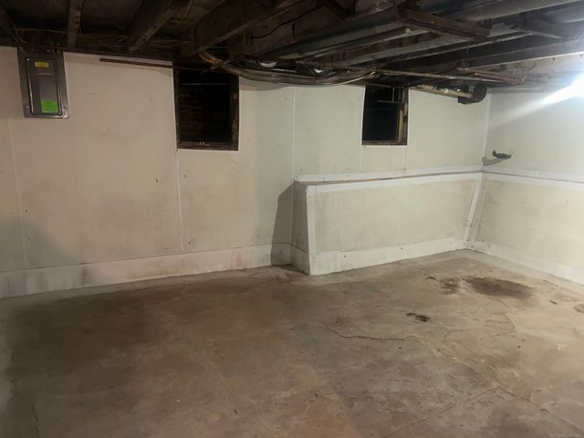 43 Lincoln Street Street, Mount Clemens, MI 48043