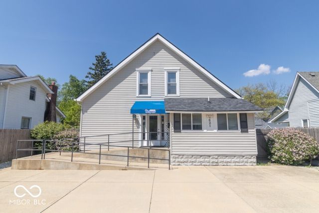 621 N State Street, Greenfield, IN 46140