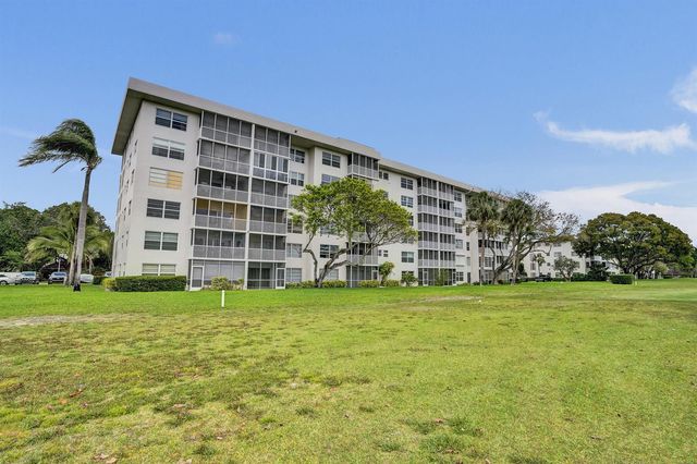 2850 N Palm Aire Drive 401, Pompano Beach, FL 33069