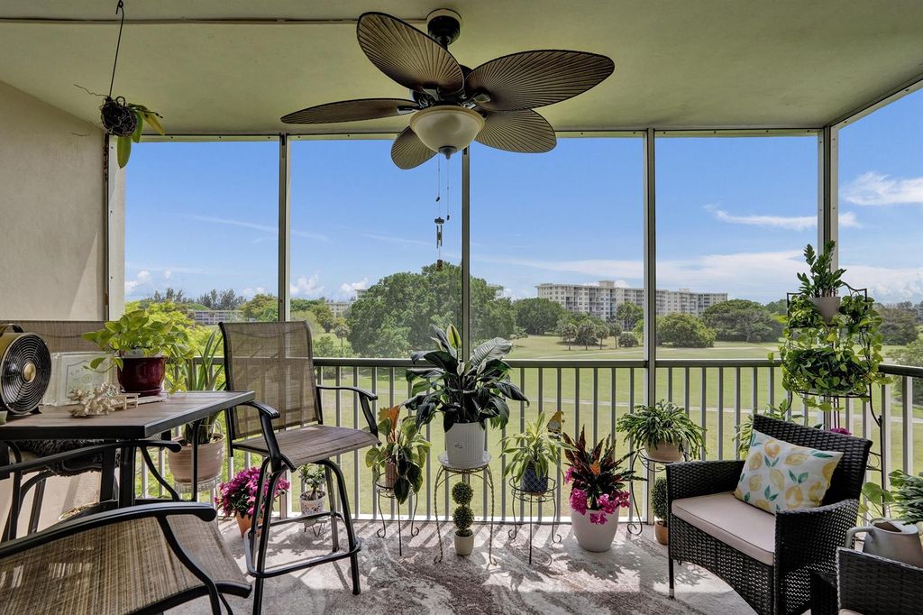 2850 N Palm Aire Drive 401, Pompano Beach, FL 33069