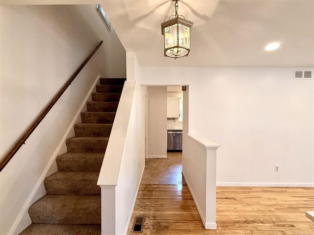 30215 Stockton Avenue, Farmington Hills, MI 48336