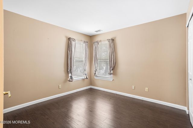 1 Morning Glory Lane, Whiting, NJ 08759