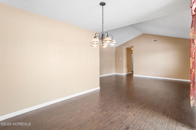 1 Morning Glory Lane, Whiting, NJ 08759