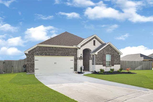 9202 Katie Court, Mont Belvieu, TX 77523