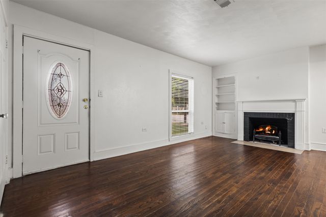 301 Maple Street, Richardson, TX 75081