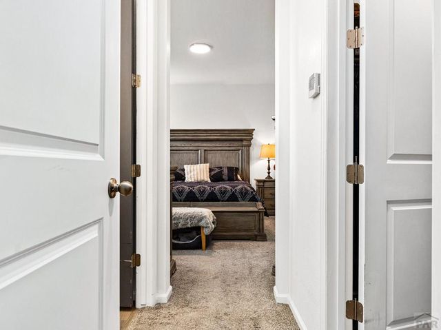 2207 Sunrise Ln, Pueblo, CO 81008