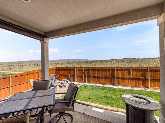 2207 Sunrise Ln, Pueblo, CO 81008