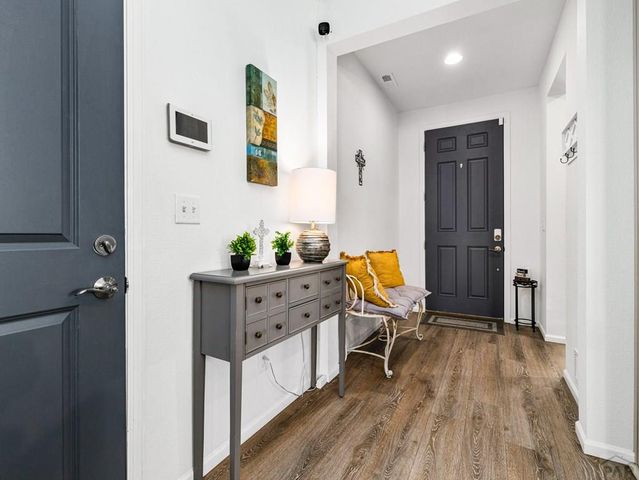 2207 Sunrise Ln, Pueblo, CO 81008