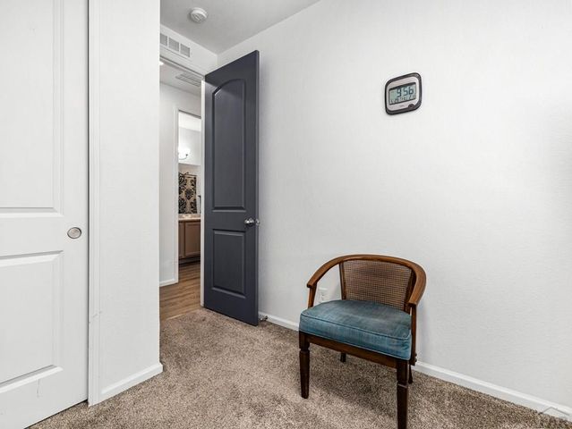 2207 Sunrise Ln, Pueblo, CO 81008