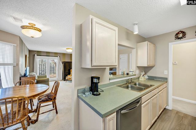 108 Autumn Run Circle E, Columbia, SC 29229