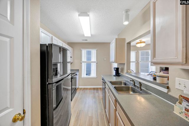 108 Autumn Run Circle E, Columbia, SC 29229