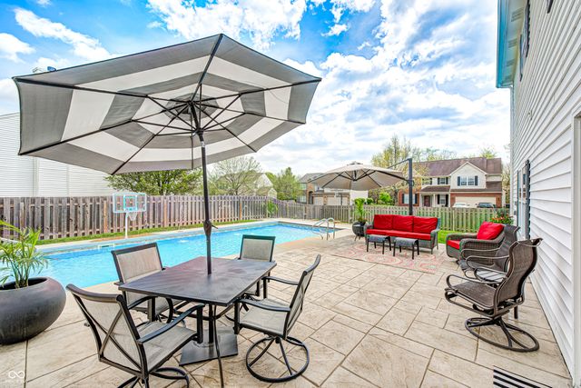 11093 Ragsdale Place, Fishers, IN 46037