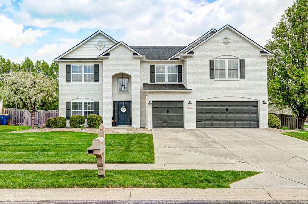11093 Ragsdale Place, Fishers, IN 46037