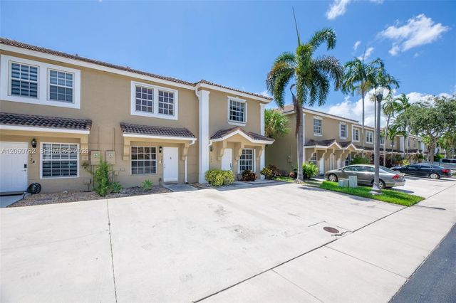 728 SW 122nd Ave, Pembroke Pines, FL 33025