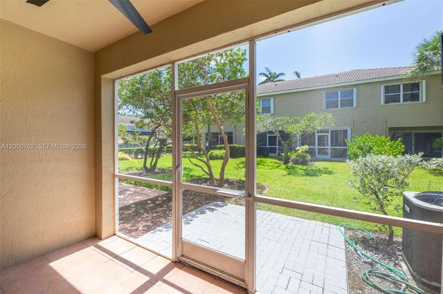 728 SW 122nd Ave, Pembroke Pines, FL 33025