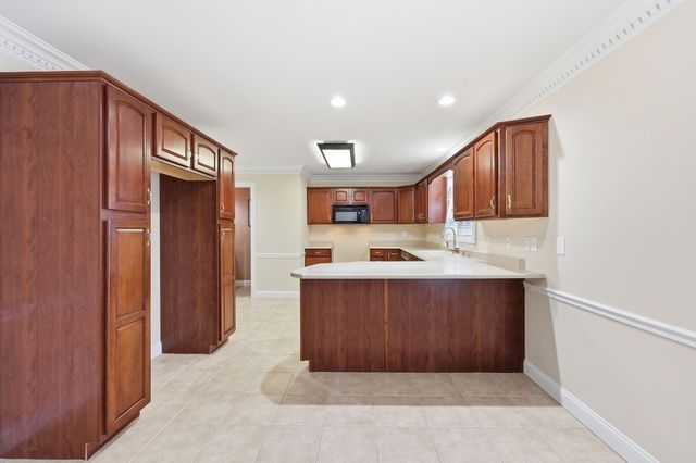 1049 Heathcliff Drive, Richmond, KY 40475
