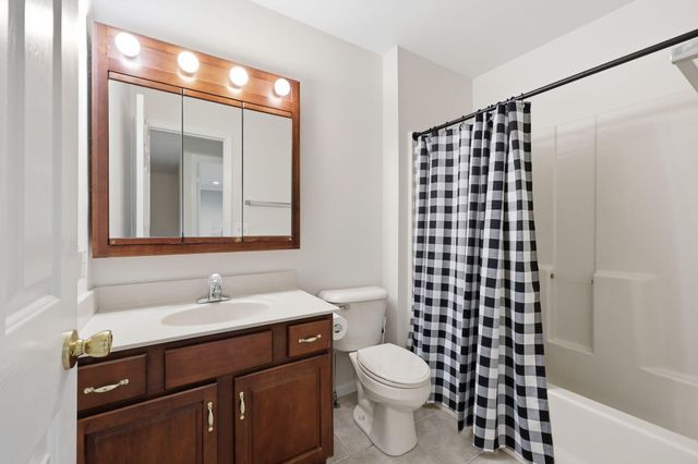 1049 Heathcliff Drive, Richmond, KY 40475