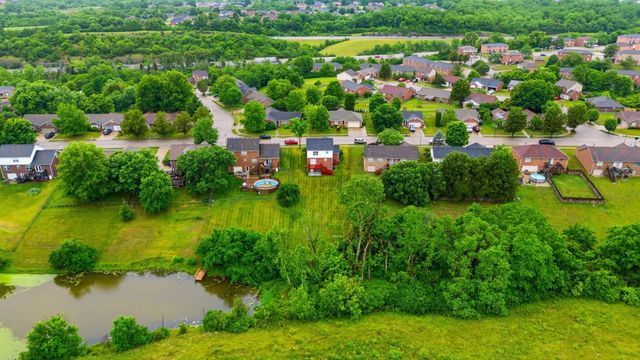 1049 Heathcliff Drive, Richmond, KY 40475