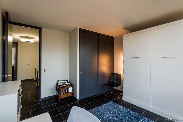 1363 Nicolet Place, Detroit, MI 48207