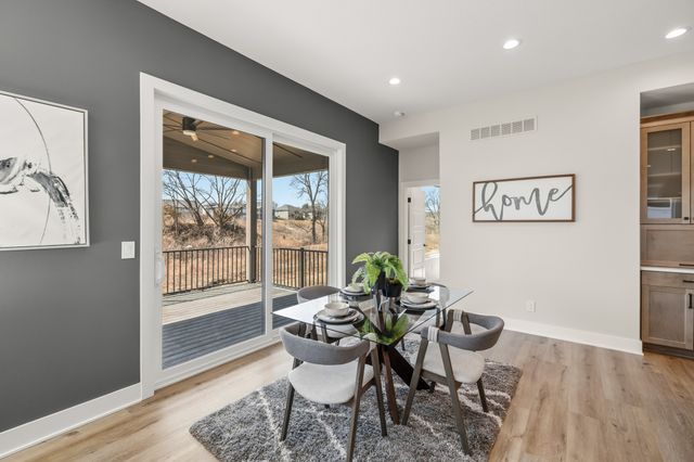 9806 Watermeadow Circle, Johnston, IA 50131