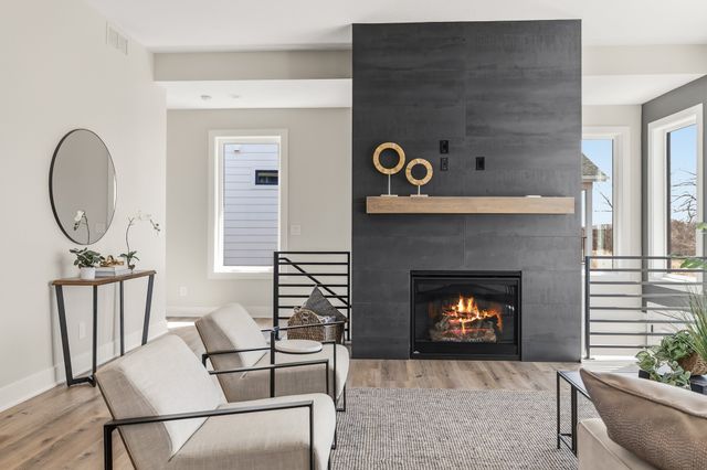 9806 Watermeadow Circle, Johnston, IA 50131