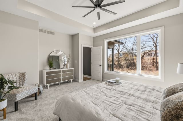 9806 Watermeadow Circle, Johnston, IA 50131