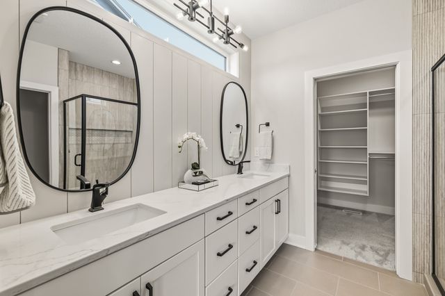 9806 Watermeadow Circle, Johnston, IA 50131