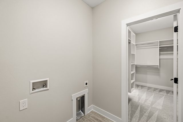 9806 Watermeadow Circle, Johnston, IA 50131