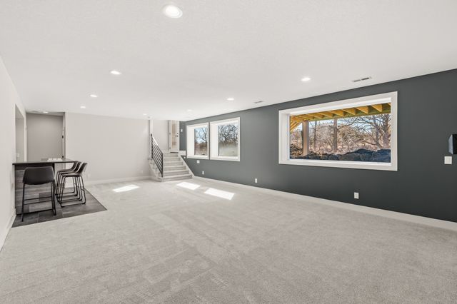 9806 Watermeadow Circle, Johnston, IA 50131