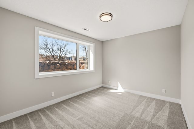 9806 Watermeadow Circle, Johnston, IA 50131