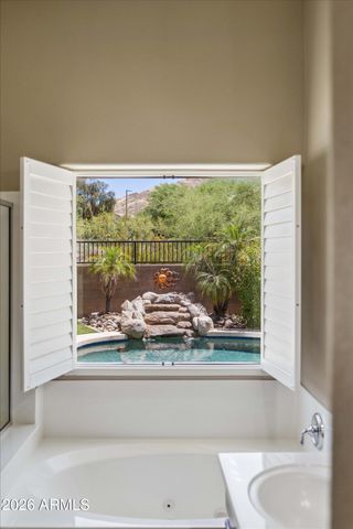 28907 N NOBEL Road, Phoenix, AZ 85085
