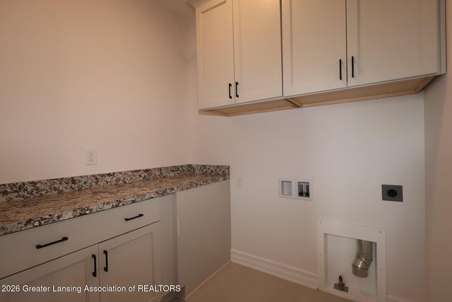 607 Aquila Drive, East Lansing, MI 48823