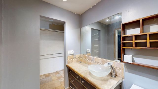 113 E Avenue C, Waxahachie, TX 75165