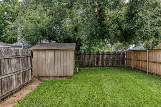 113 E Avenue C, Waxahachie, TX 75165