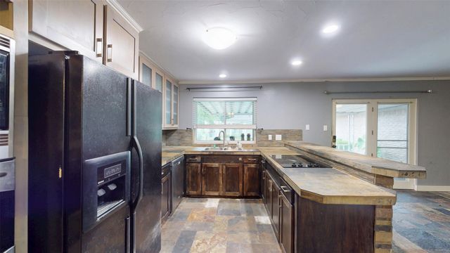 113 E Avenue C, Waxahachie, TX 75165