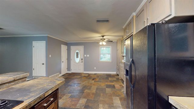 113 E Avenue C, Waxahachie, TX 75165