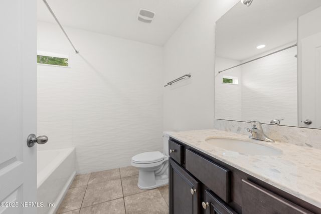 11597 PACEYS POND Circle, Jacksonville, FL 32222