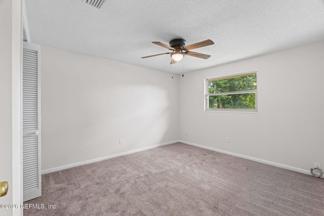 8608 HAMMONDWOOD Road S, Jacksonville, FL 32221
