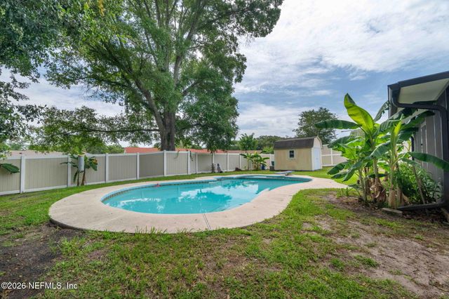 8608 HAMMONDWOOD Road S, Jacksonville, FL 32221